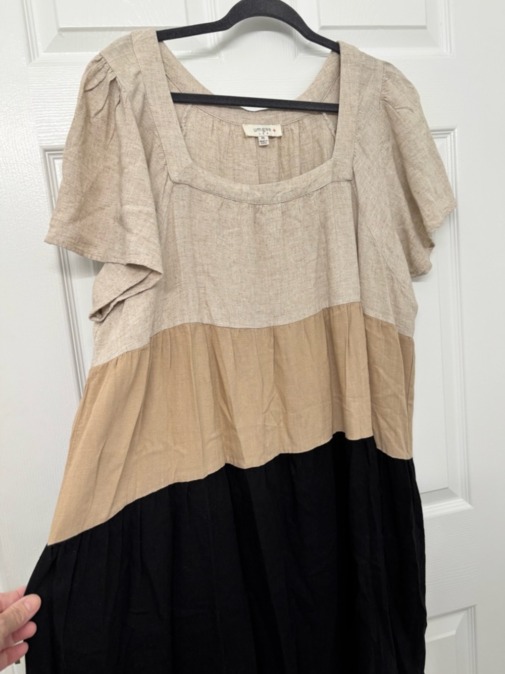 Umgee Colorblock Scoop Neck Short Sleeve Tunic Dress - Beige/Khaki/Black 1XL